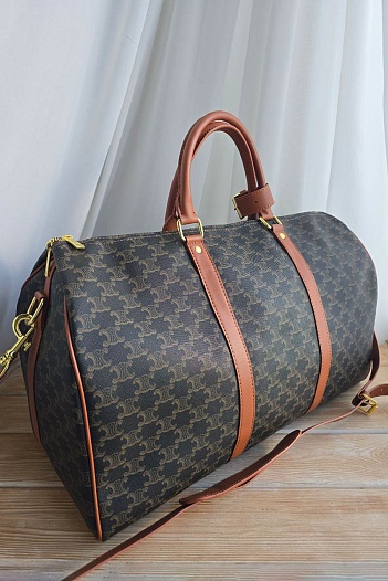 Кожаная дорожная сумка Celine Triomphe 50x26 см   