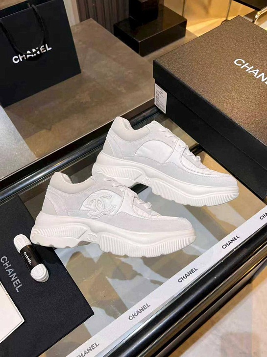 Белые женские кроссовки Chanel premium