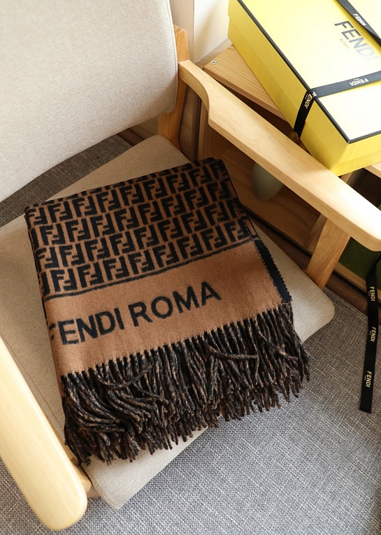 Шарф Fendi Roma premium 140x140 см