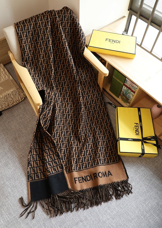 Шарф Fendi Roma premium 140x140 см