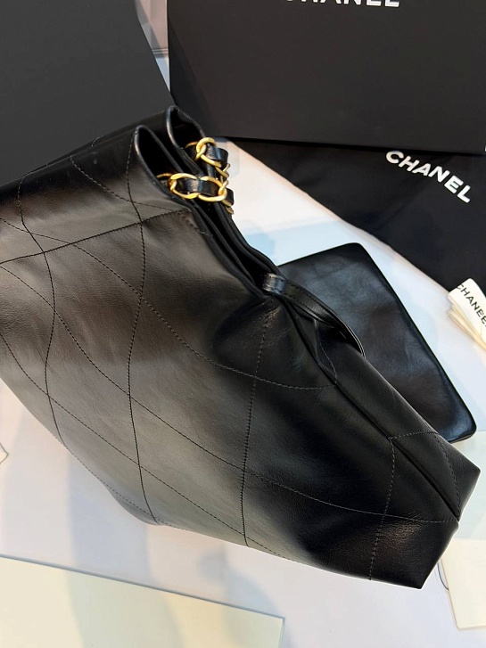 Кожаная сумка Chanel 22 premium 35x37x7 см