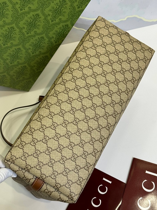 Кожаная сумка Gucci GG Emblem premium 38x25x15 см