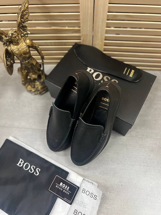 Кожаные лоферы Hugo Boss чёрного цвета
