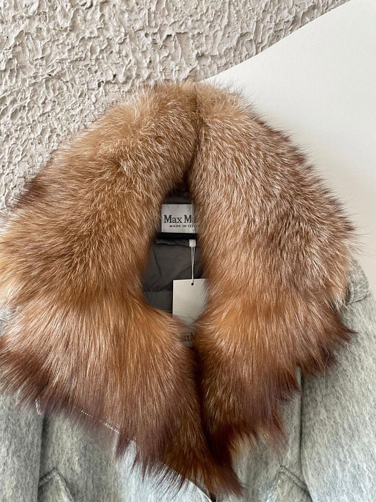 Женский пуховик с натуральным мехом Max Mara Premium