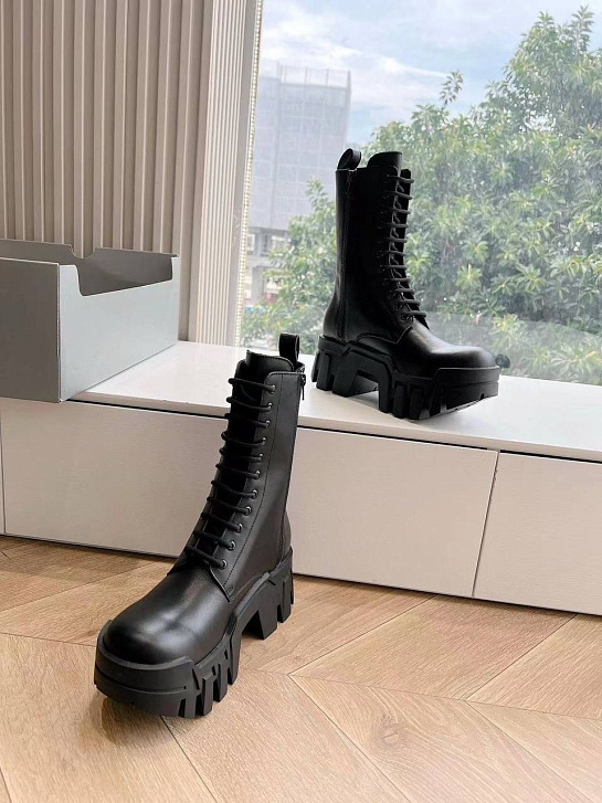 Женские чёрные кожаные ботинки Balenciaga Premium