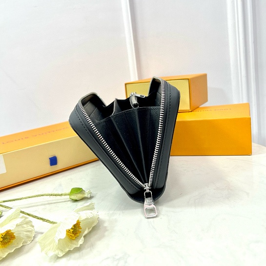 Кожаное портмоне Louis Vuitton Zippy XL Premium 22x12x5 см