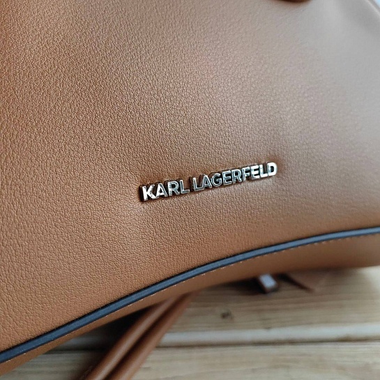 Кожаная сумка Karl Lagerfeld Half Moon 25x15 см