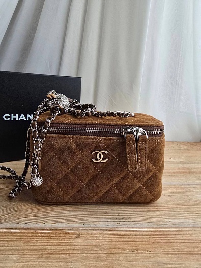 Замшевая косметичка Chanel 18x12 см   
