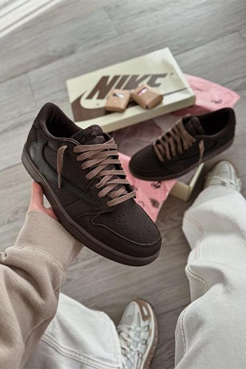 Кроссовки Travis Scott x Nike Air Jordan 1 Low "Velvet Brown"   
