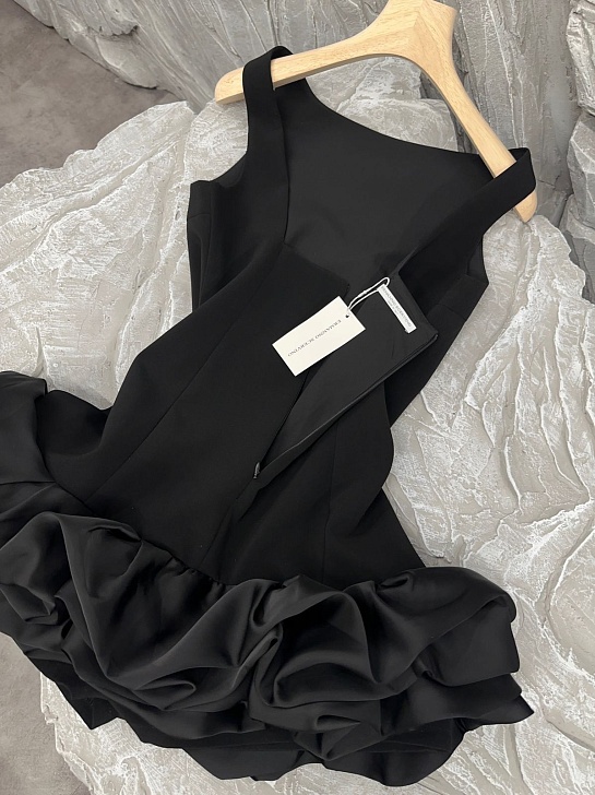 Женское чёрное платье Ermanno Scervino