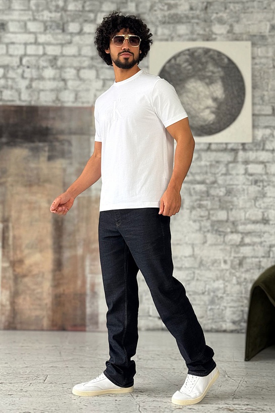 Футболка белого цвета Calvin Klein embroidered-logo