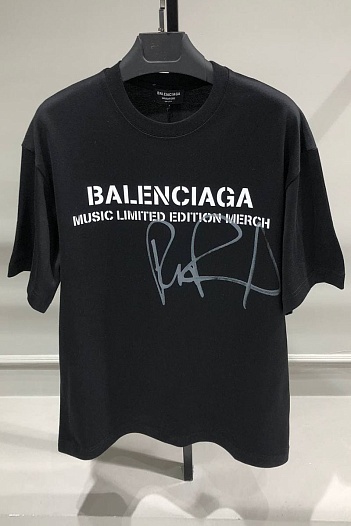 Чёрная оверсайз футболка Balenciaga Limited Edition   