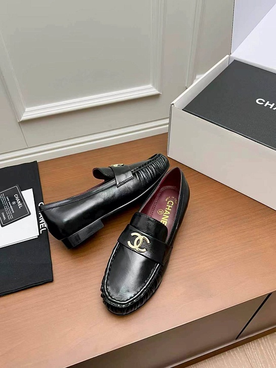 Женские кожаные лоферы Chanel premium