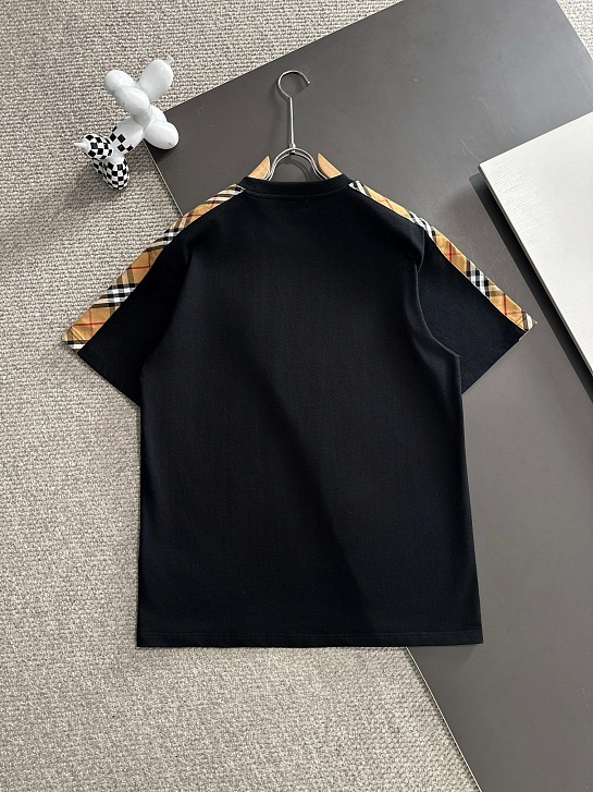 Футболка чёрного цвета Burberry Premium