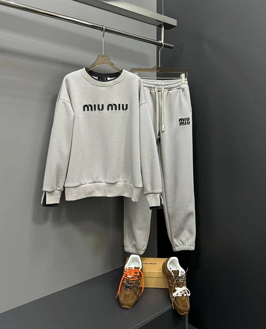 Женский оверсайз костюм MIU MIU premium