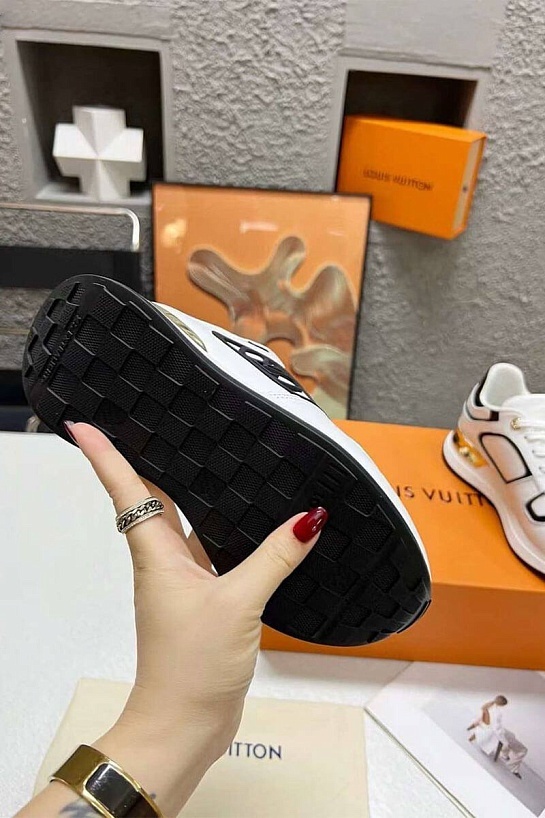 Женские кожаные кроссовки Louis Vuitton Neo Run Away