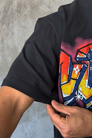 Брендовая мужская футболка Louis Vuitton graffiti print - Black   