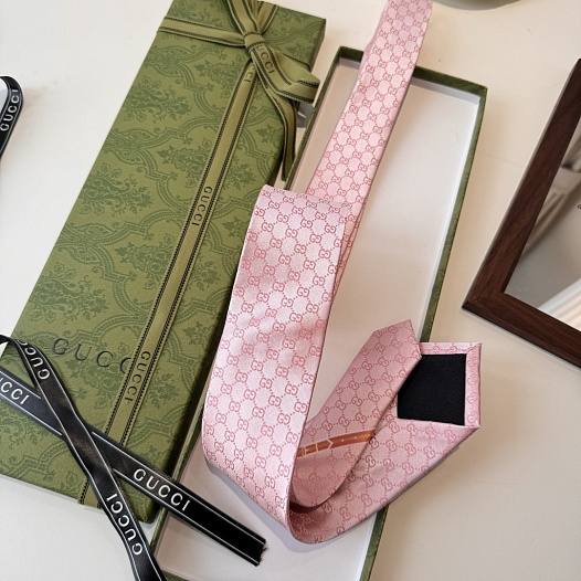 Галстук Gucci GG Monogram premium 146x7 см - Pink   