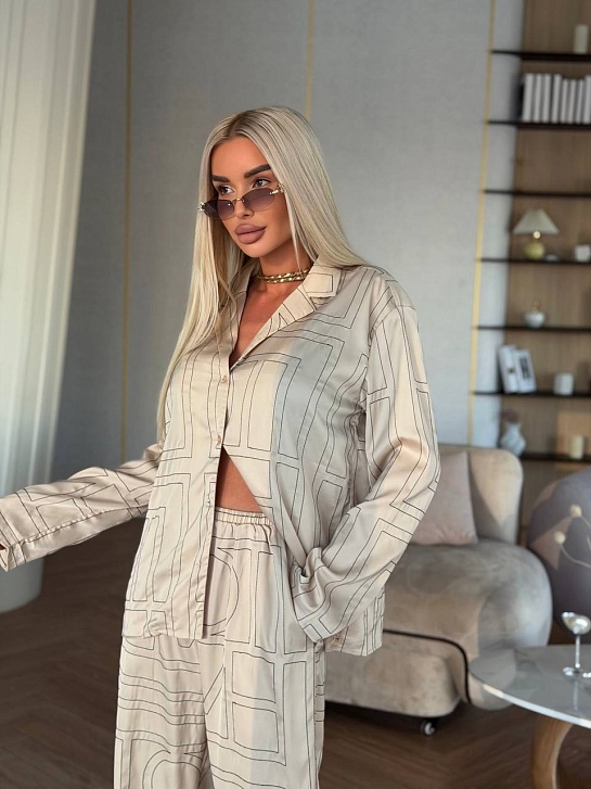 Женский шёлковый костюм ТОТЕМЕ premium бежевого цвета