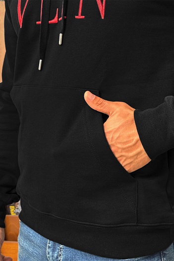 Мужское чёрное худи Valentino logo-embroidered   