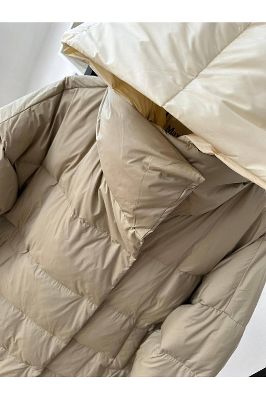 Женский зелёный пуховик Max Mara