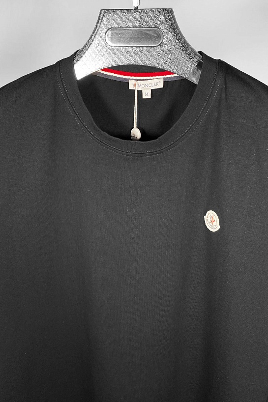 Брендовая мужская футболка Moncler чёрного цвета