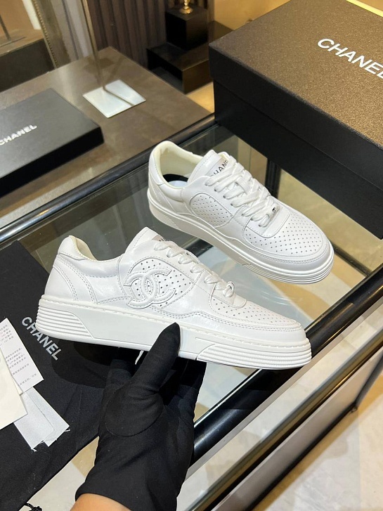 Женские кожаные кроссовки Chanel Premium - White