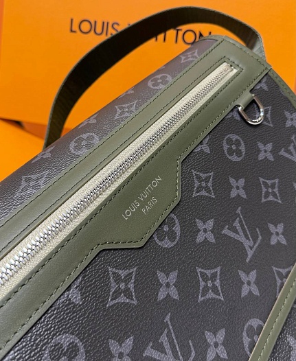 Кожаная сумка Louis Vuitton Courrier Messenger 37x27x12 см   