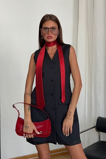 Женский жилет MIU MIU чёрного цвета   