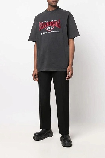 Чёрная оверсайз футболка Balenciaga Logo-Embroidered   