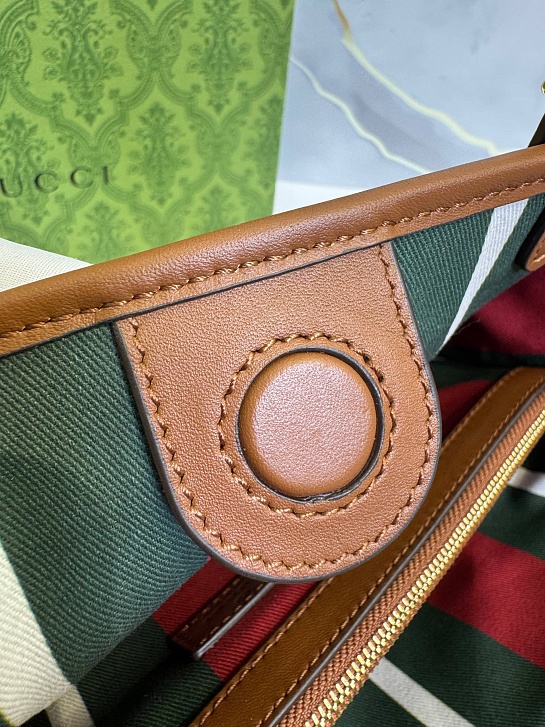 Кожаная сумка Gucci GG Emblem premium 30x19x11 см