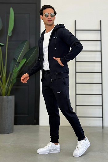 Утеплённый костюм на флисе Armani Exchange   