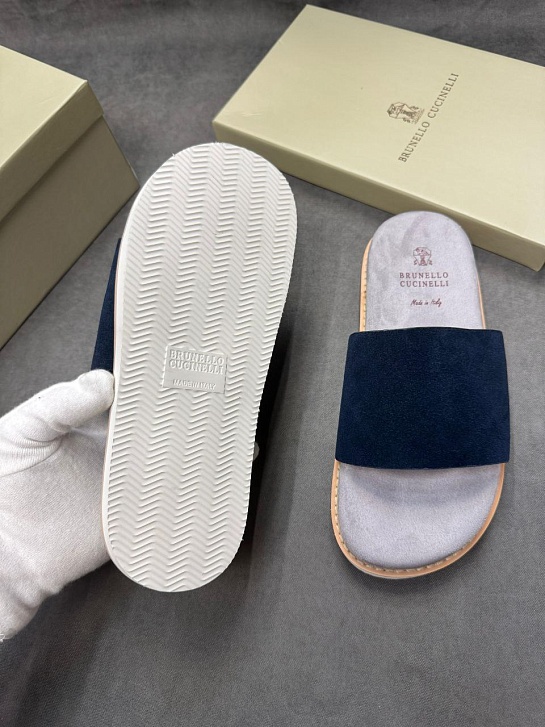 Замшевые шлёпанцы Brunello Cucinelli синего цвета