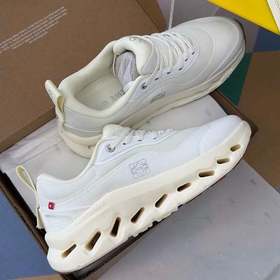 Кроссовки Loewe X On Cloudtilt 2.0