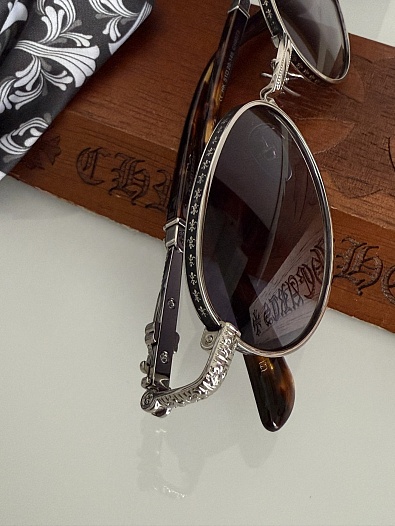 Солнцезащитные очки Chrome Hearts Metal Oval   