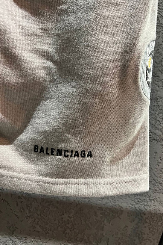 Мужские серые шорты Balenciaga x Nasa