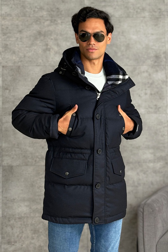 Мужской тёмно-синий пуховик Burberry logo-patch