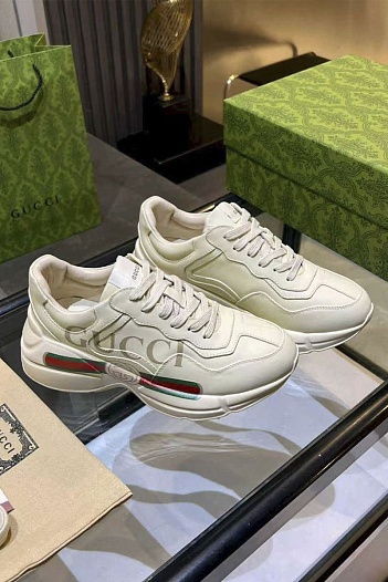 Женские кожаные кроссовки Gucci Rhyton premium   