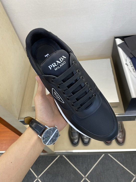Мужские комбинированные кроссовки Prada