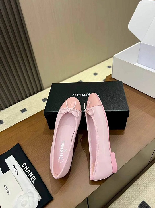 Женские кожаные балетки розового цвеета Chanel premium