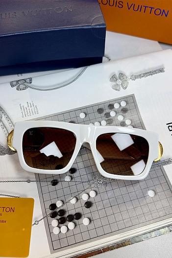 Солнцезащитные очки Louis Vuitton Link Square   