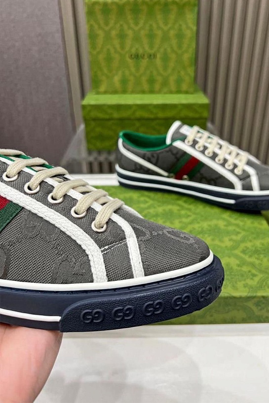 Мужские серые кроссовки Gucci GG Monogram