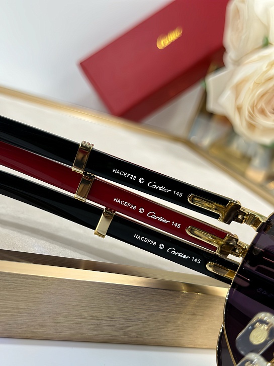 Солнцезащитные очки Cartier