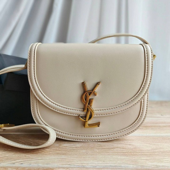 Кожаная сумка Yves Saint Laurent 19x17 см