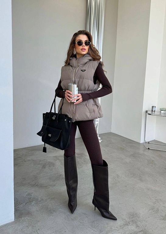 Женский бежевый жилет Prada premium