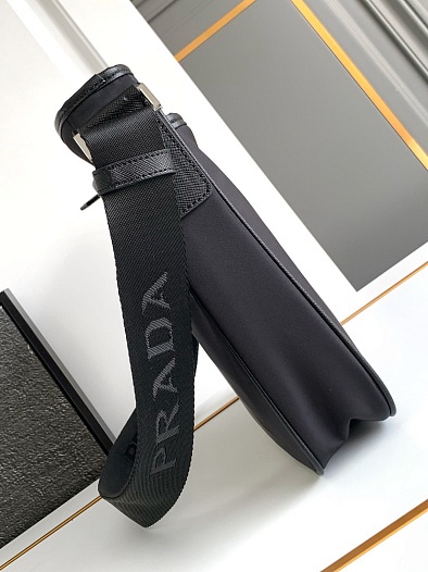 Нейлоновая сумка Prada Premium 27x25.5x6 см   
