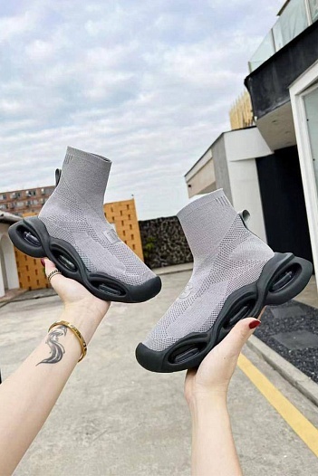 Женские серые кроссовки Dolce&Gabbana Wave mid-top   