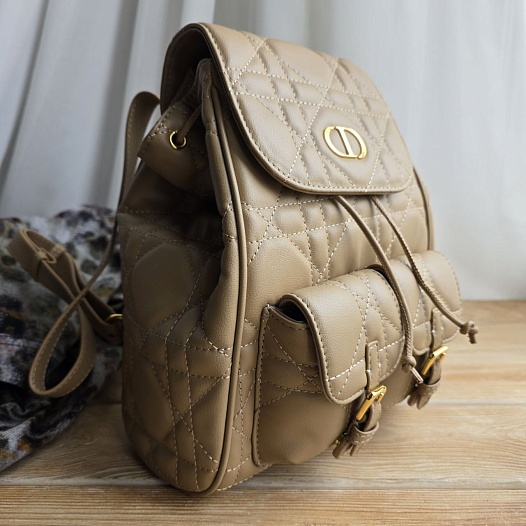 Кожаный рюкзак Dior Caro 26x25 см - Beige   