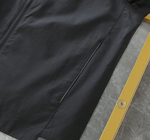 Мужская чёрная ветровка Zegna   