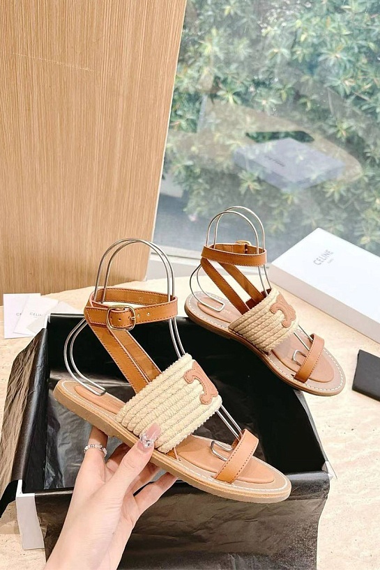 Женские сандалии Celine бежевого цвета